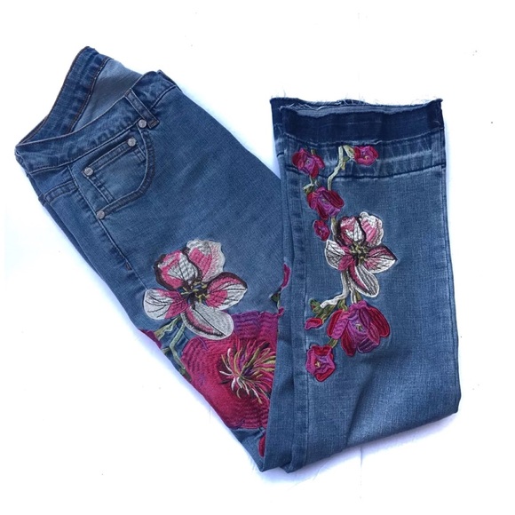 v cristina embroidered jeans